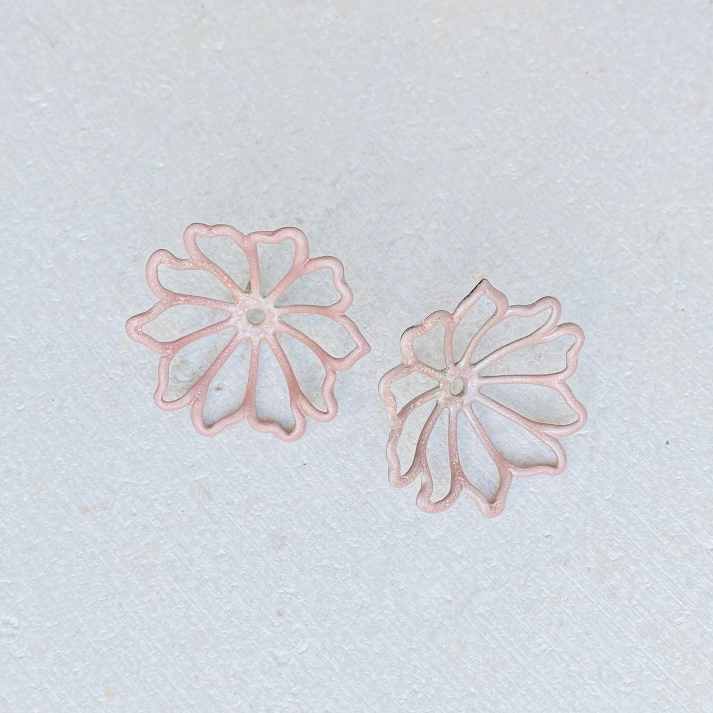Earrings- Blush Dahilia Studs