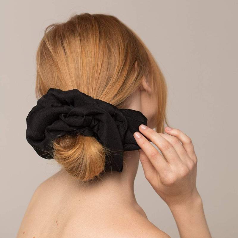 Load image into Gallery viewer, DINNER SCRUNCHIE - BLACK
